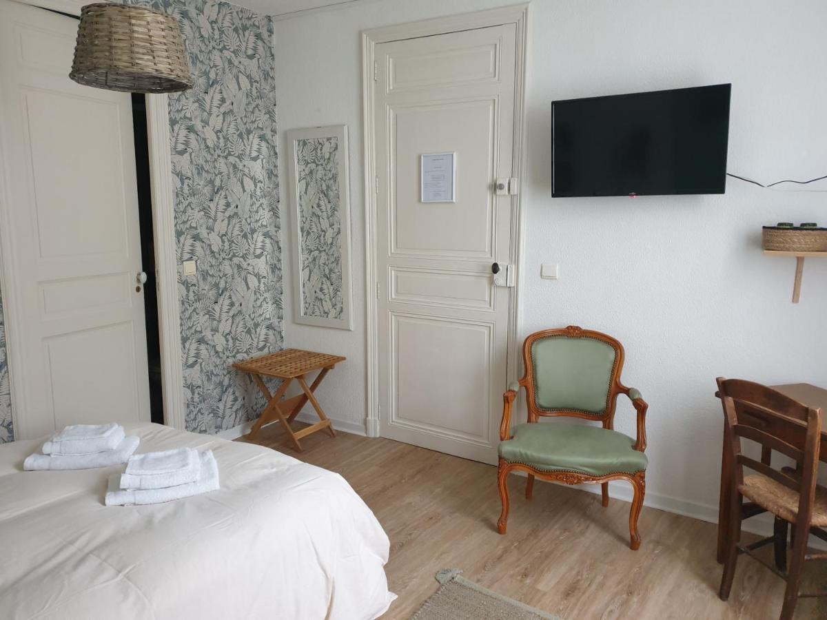 Chambres D'Hotes Et Gites- L'Abri Sous Roche Tautavel Eksteriør billede