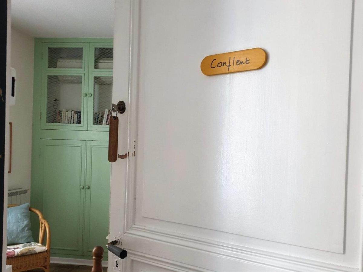 Chambres D'Hotes Et Gites- L'Abri Sous Roche Tautavel Eksteriør billede