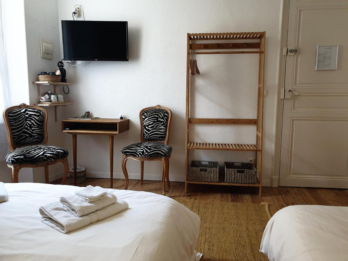 Chambres D'Hotes Et Gites- L'Abri Sous Roche Tautavel Eksteriør billede